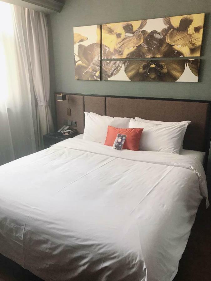 Yitel Premium Hotel Шанхай Экстерьер фото